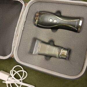 Black Facial Toning Device